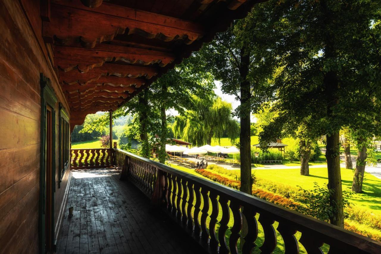 Dworzysko Hotel Szczawno-Zdroj Buitenkant foto