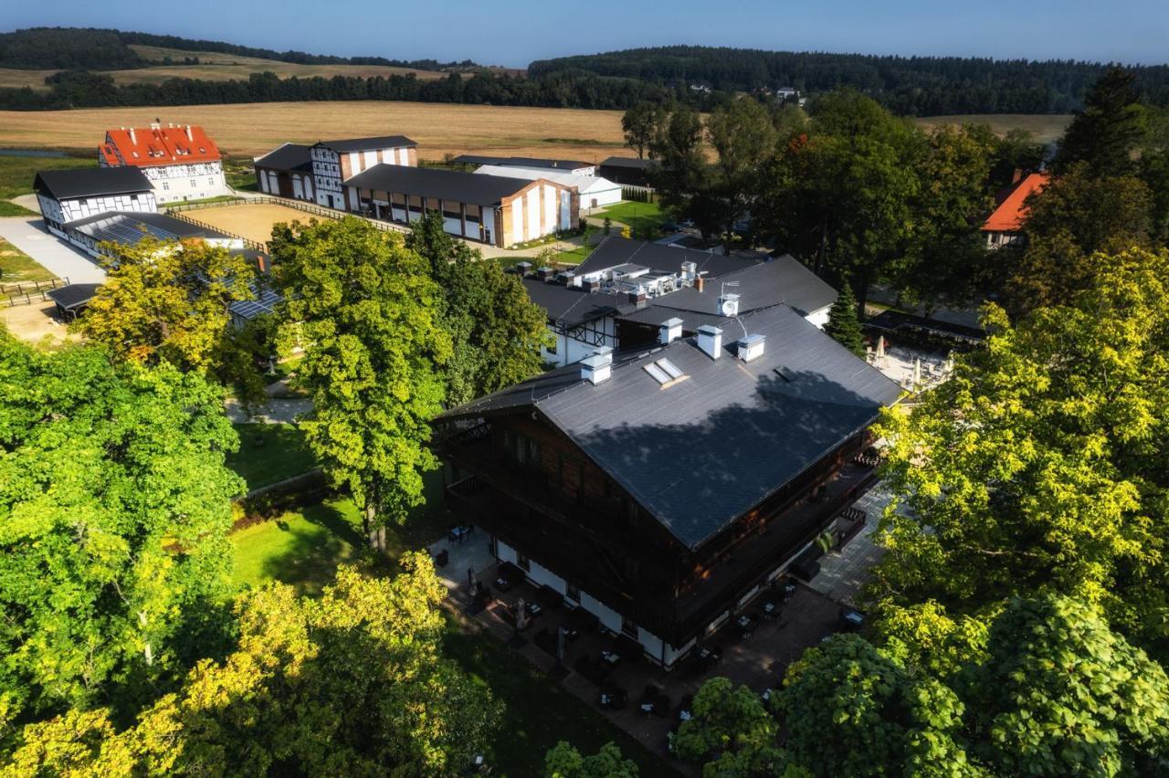 Dworzysko Hotel Szczawno-Zdroj Buitenkant foto