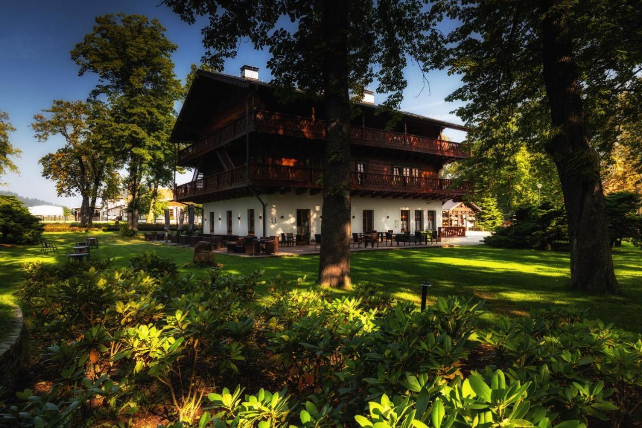 Dworzysko Hotel Szczawno-Zdroj Buitenkant foto